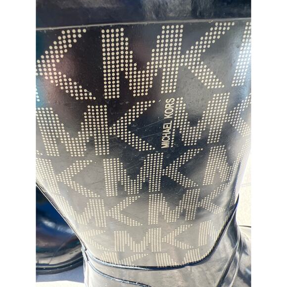 Michael Kors Black Calf  Rainboots in a Size 7 - Picture 9 of 10